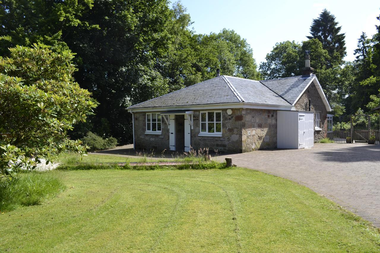 Auchendennan Farm Self Catering Cottages Balloch Exterior photo