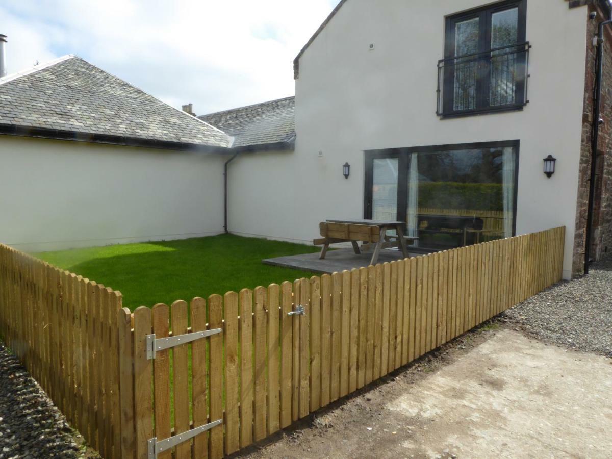 Auchendennan Farm Self Catering Cottages Balloch Exterior photo